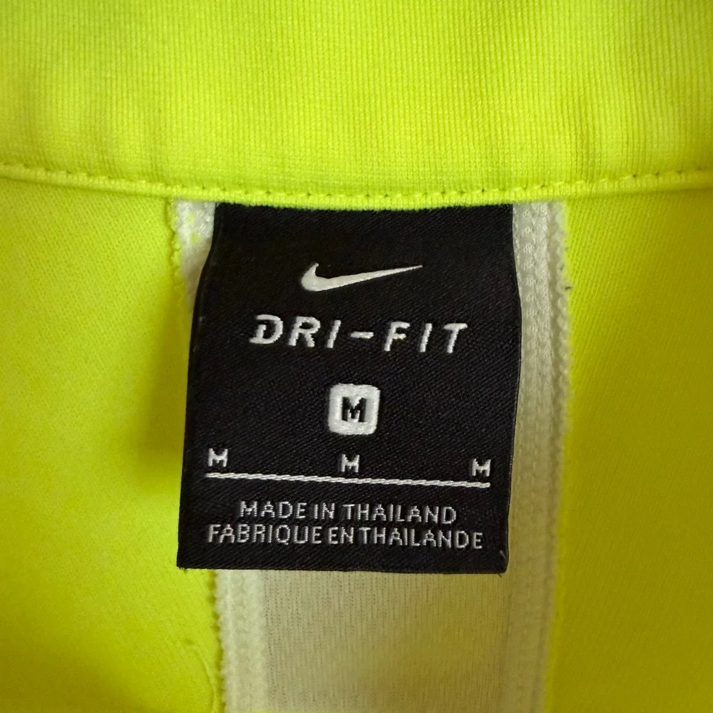 Nike Dri-FIT Academy Quarter Zip Pullover Volt Neon Yellow Mens Medium Thumbhole